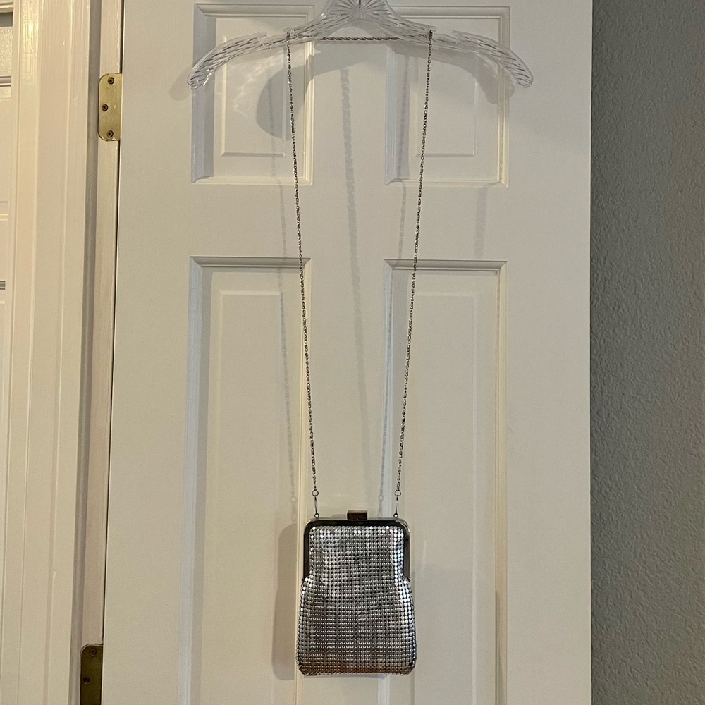 Small Silver Clutch/Crossbody Evening Bag - Picture 2 of 6